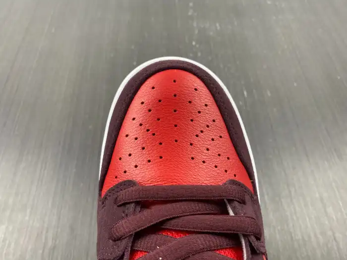 Rep LY Nike SB Dunk Low Cherry DM0807-600