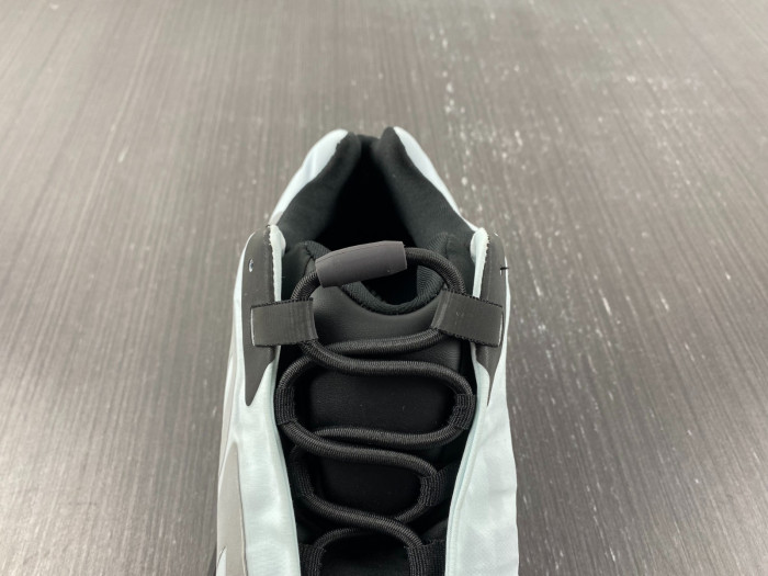 TB Adidas Yeezy Boost 700 MNVN Blue Tint GZ0711