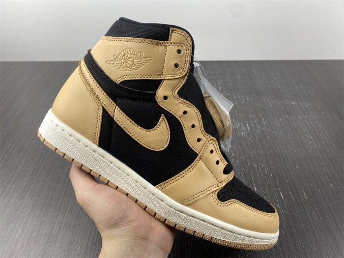 TB Air Jordan 1 High OG Heirloom 555088-202