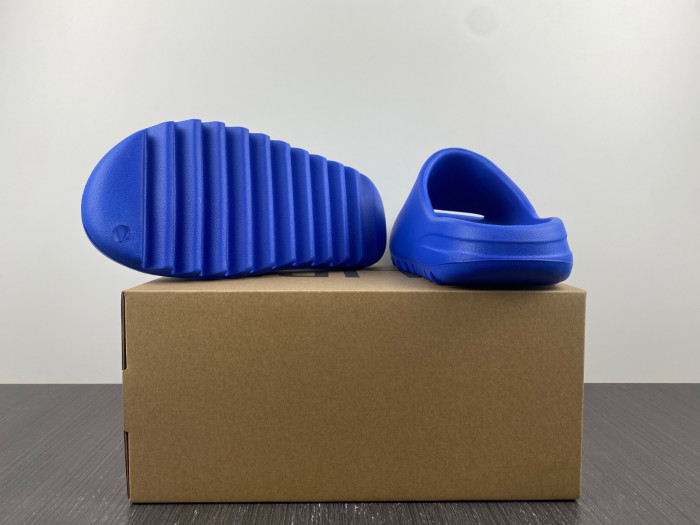 KICKWHO Adidas Yeezy Slide Azure ID4133