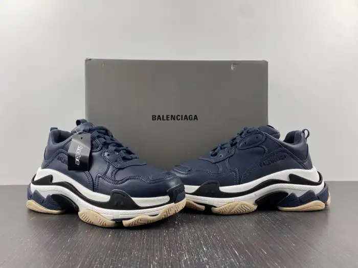 MaikeSneakers BLCG TRIPLE S SNEAKER 536737 W2FAD 4197