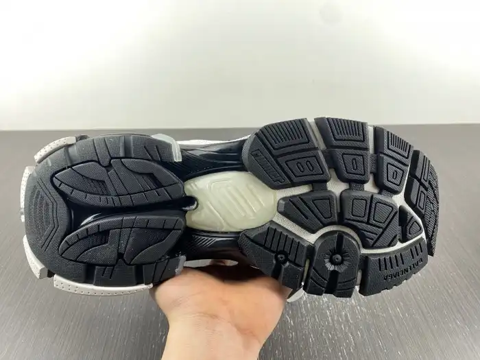 Reps LY BLCG RUNNER HIGH TOP SNEAKER 695764 W3RH2 9218