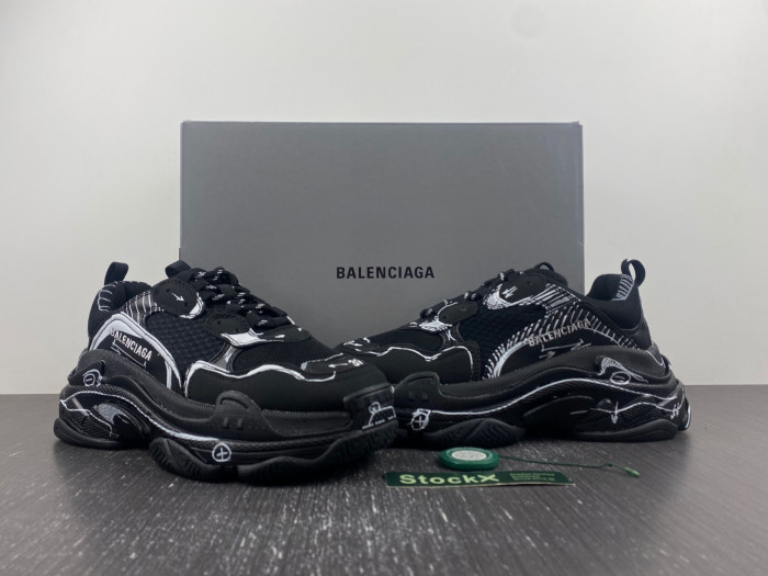 TB BLCG TRIPLE S SNEAKER 536737 W2FW6 0102