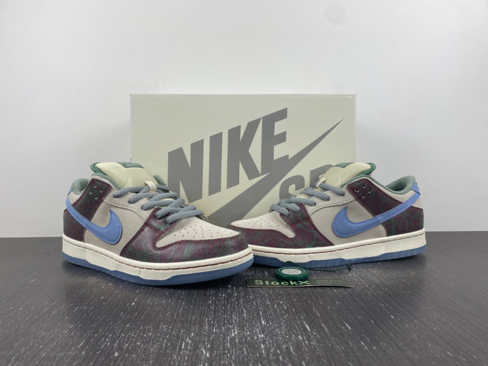 TB Nike SB Dunk Low Crenshaw Skate Club FN4193-100