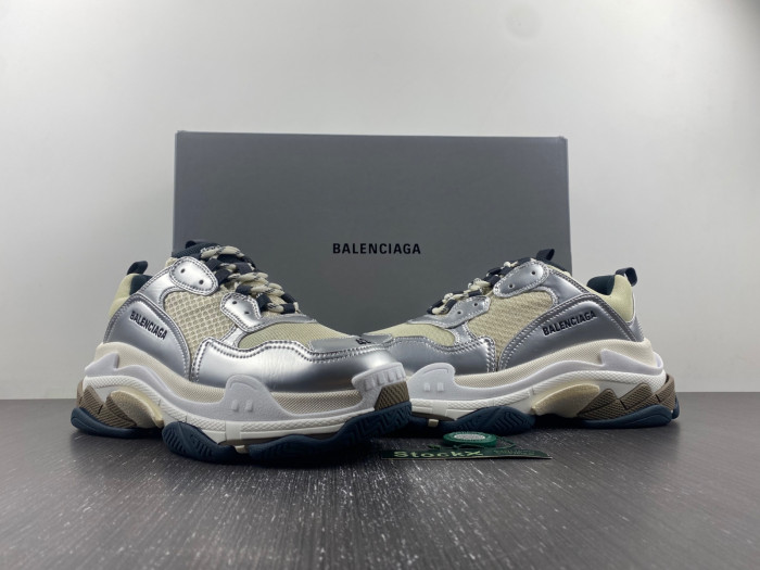 TB BLCG TRIPLE S SNEAKER 524039 W2FS2 8106