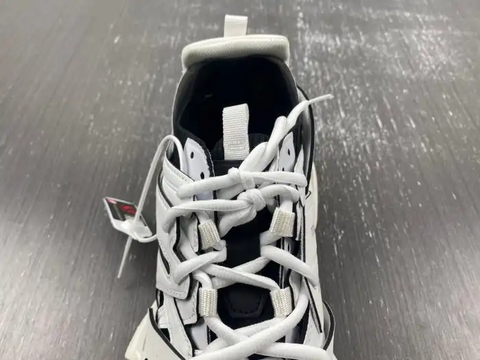 Rep LY BLCG TRACK SNEAKER 736328 W3SKC 9010