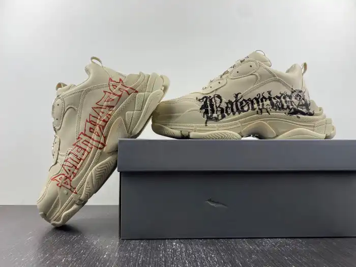 Reps LY BLCG TRIPLE S SNEAKER 536737 W2FAY 9016