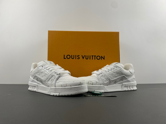 TB LV TRAINER SNEAKER 24052404