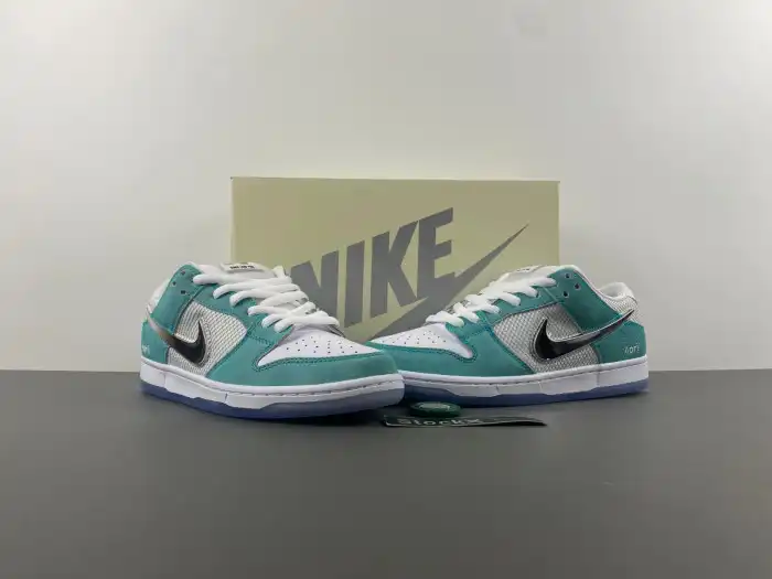 Rep LY Nike SB Dunk Low April Skateboards FD2562-400