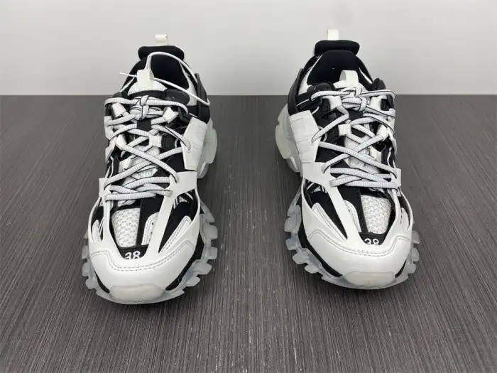 Cheap LY BLCG TRACK SNEAKER 647741 W3BZ2 9010