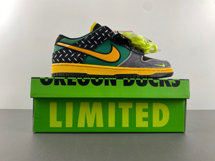 TB Division Street x Nike Dunk Low What The Duck (Home) HV1454-001