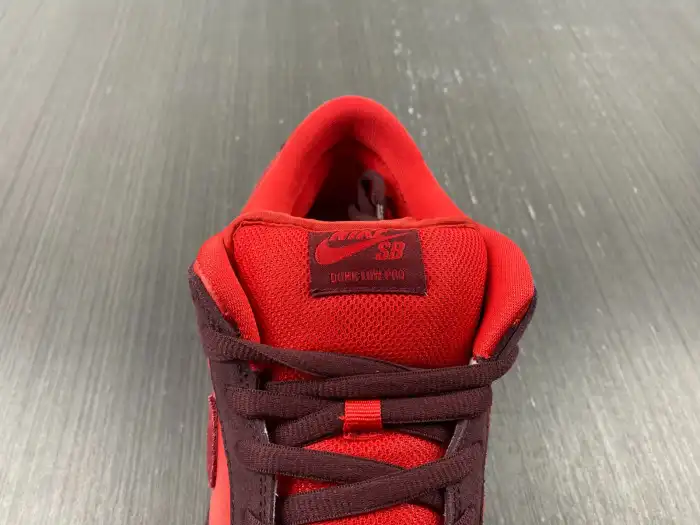 Rep LY Nike SB Dunk Low Cherry DM0807-600