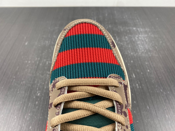 TB Nike SB Dunk Low Freddy Krueger 313170-202