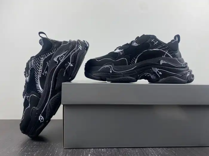 Rep LY BLCG TRIPLE S SNEAKER 536737 W2FW6 0102