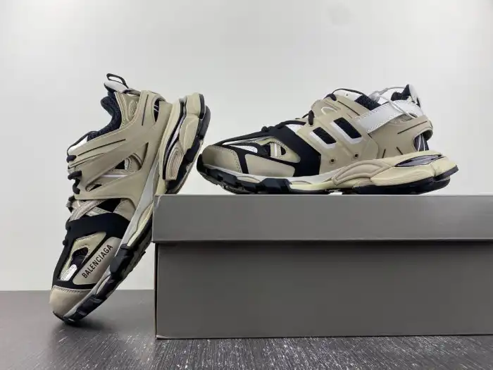 Rep LY BLCG TRACK SNEAKER 542023 W3AC4 8017