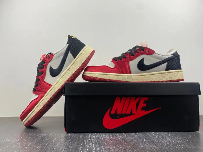 Cheap Trophy Room x Air Jordan 1 Low OG Home FN0432-017