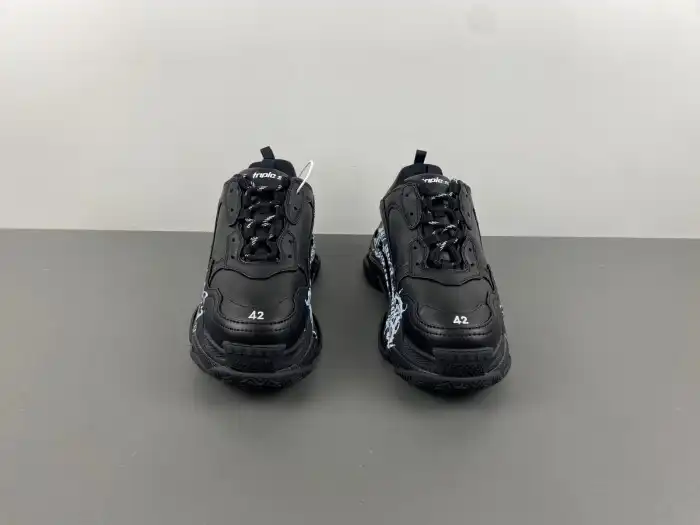 Bmlin Shoes BLCG TRIPLE S SNEAKER 536737 W2FAY 9017