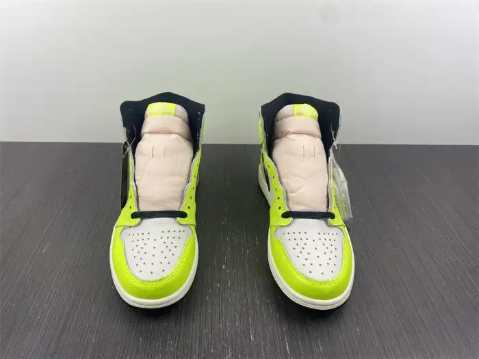 Kick Theory Air Jordan 1 High OG Volt 555088-702