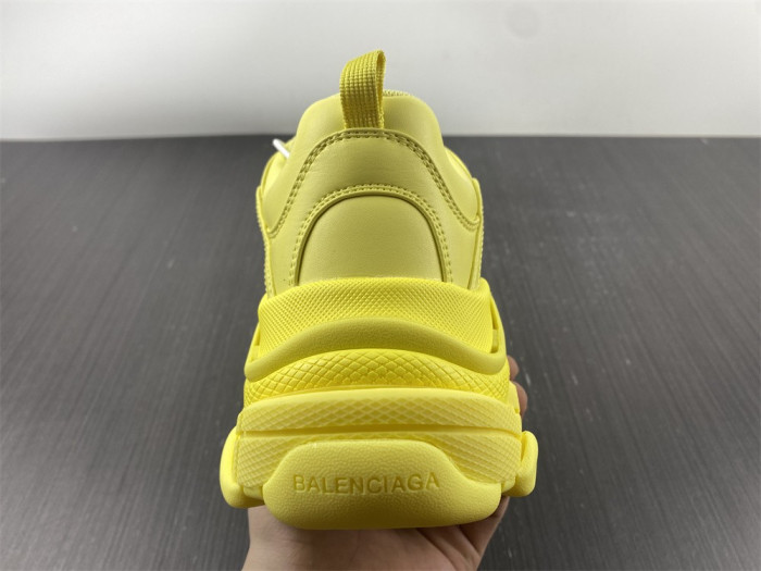 KICKWHO BLCG TRIPLE S SNEAKER 524039 W1FB5 2308