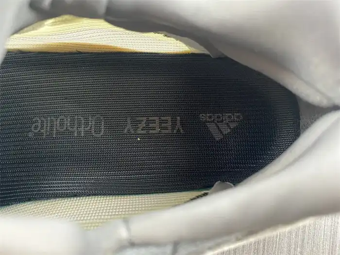 Rep LY Adidas Yeezy 700 V3 Fade Salt ID1674