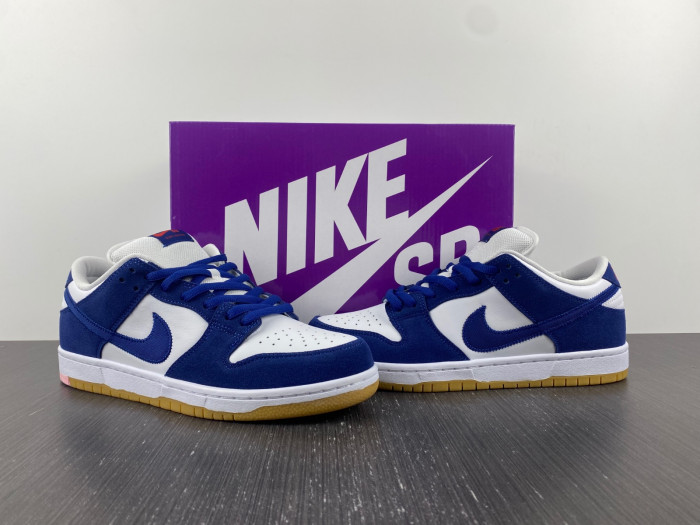 TB Nike SB Dunk Low Los Angeles Dodgers DO9395-400