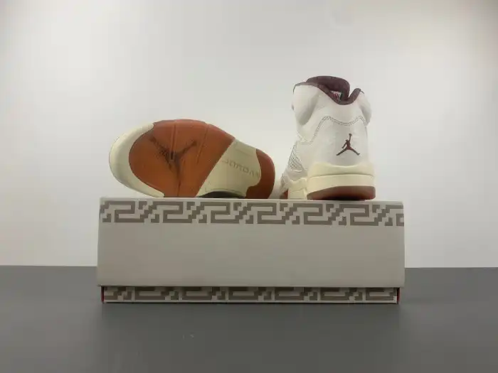 Rep HYPE Air Jordan 5 El Grito HF8833-100