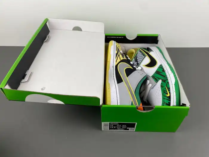 Bmlin Shoes Nike Dunk Low What the Duck Away University of Oregon PE HV1454-100