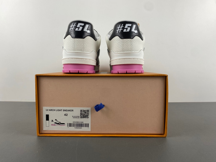 TB LV TRAINER SNEAKER 24121001