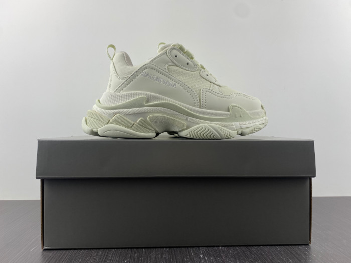 KICKWHO BLCG TRIPLE S SNEAKER 524039 W2CR5 9001