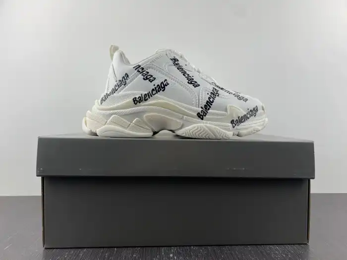 Rep LY BLCG TRIPLE S SNEAKER 524039 W2FAB 9010