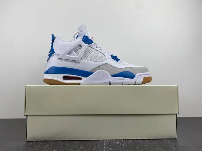 Bmlin Jordan 4 Retro SB DR5415-104