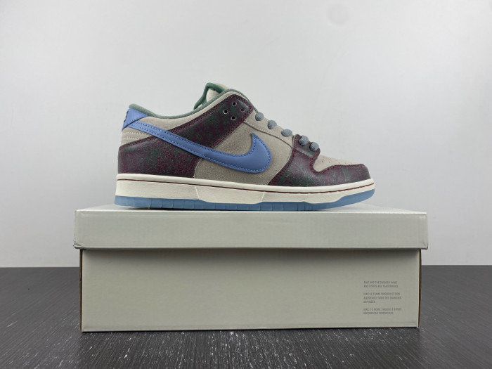 TB Nike SB Dunk Low Crenshaw Skate Club FN4193-100