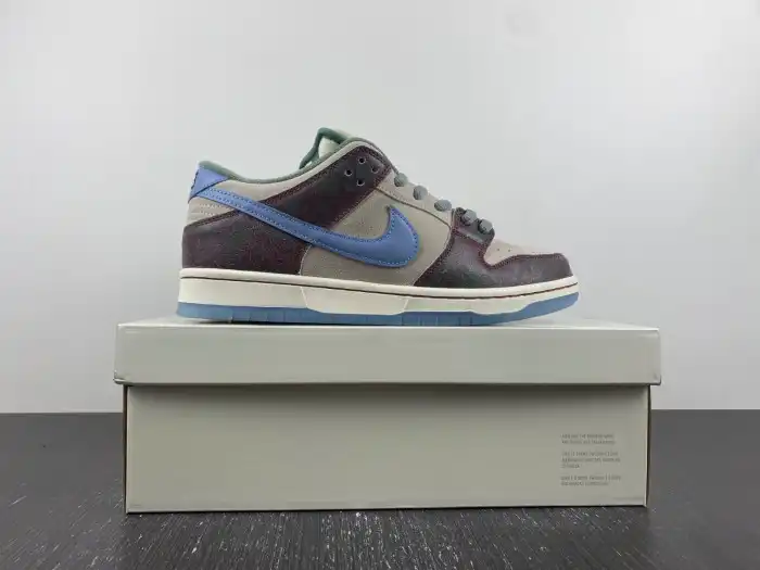 Bmlin Nike SB Dunk Low Crenshaw Skate Club FN4193-100