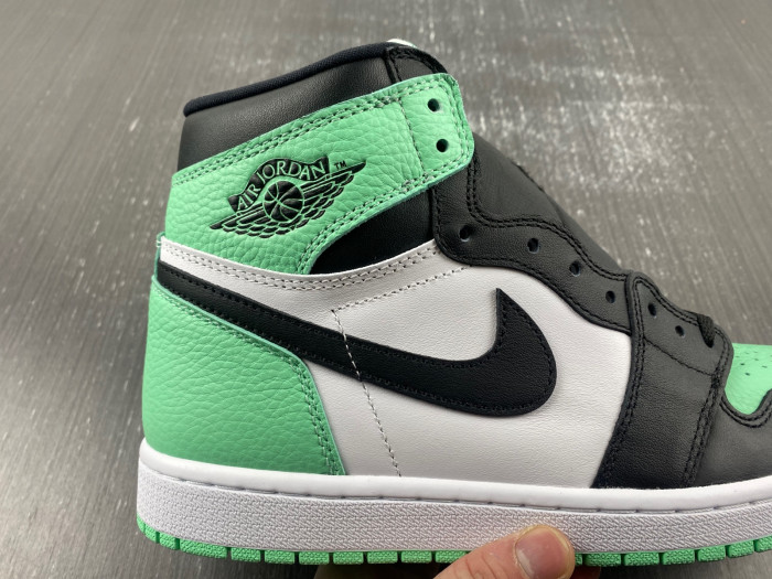 TB Air Jordan 1 High OG Green Glow DZ5485-130