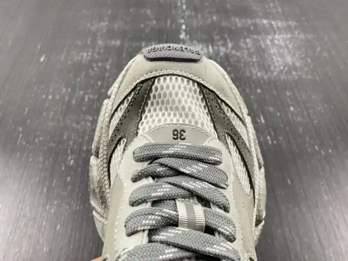 Cheap LY BLCG 3XL SNEAKER 759692 W3XLH 1212