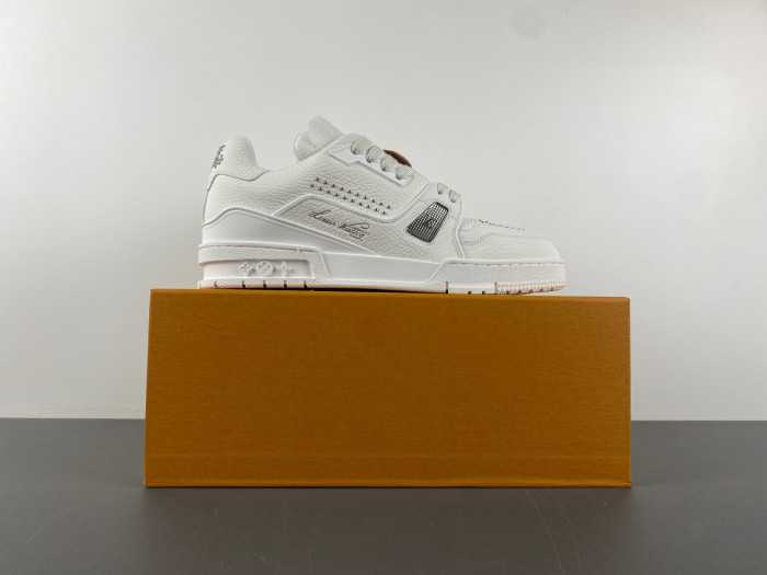 TB LV TRAINER SNEAKER 24121002