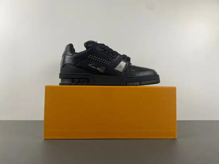 Rep LY LV TRAINER SNEAKER 24121003