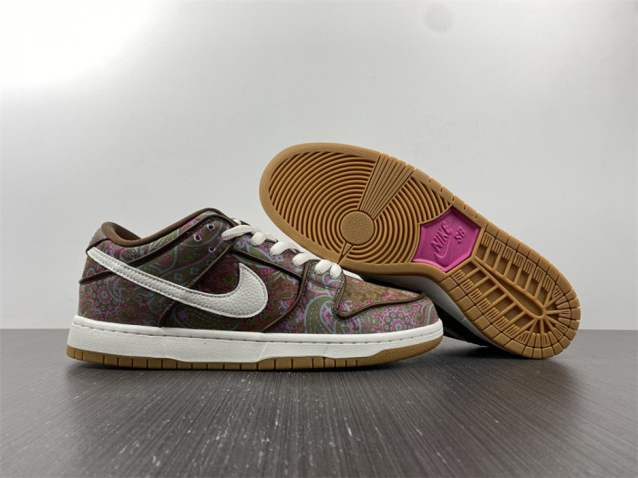 TB Nike SB Dunk Low Paisley DH7534-200