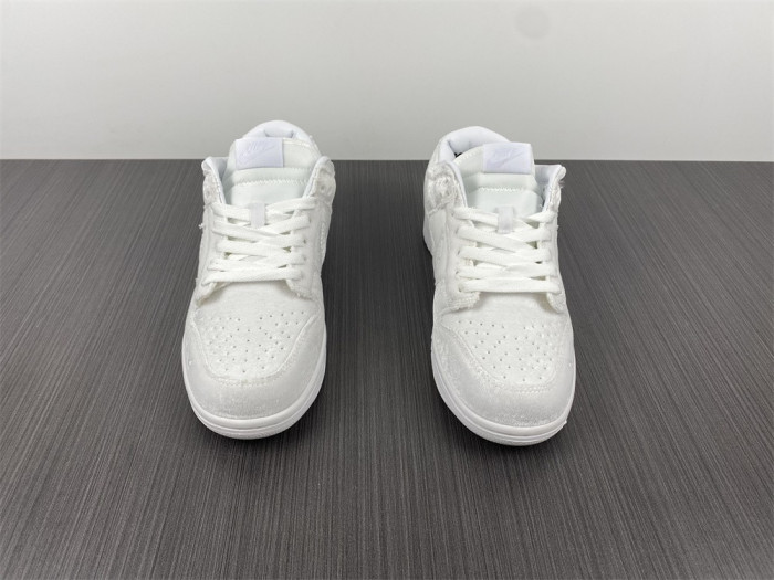 KICKWHO Dover Street Market x Nike Dunk Low Triple White DH2686-100