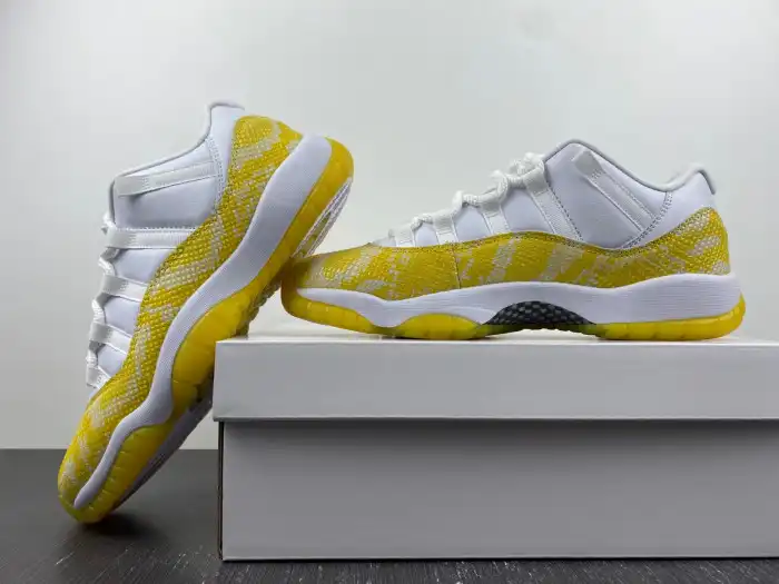 Rep 【Free Shipping】 Air Jordan 11 Low WMNS Yellow Snakeskin AH7860-107