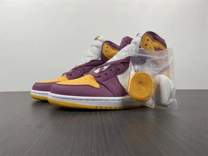 Husky Air Jordan 1 High OG Brotherhood 555088-706