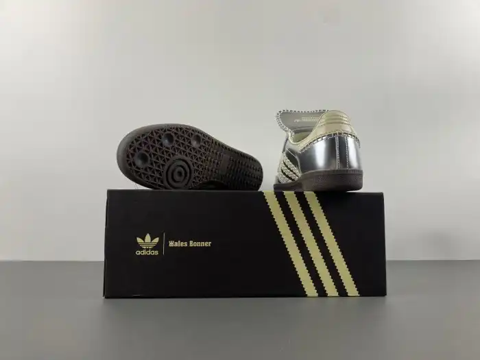 Bmlin Shoes adidas Samba Wales Bonner Silver IG8181