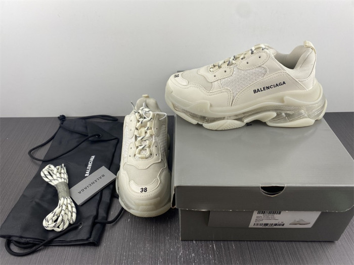 TB BLCG TRIPLE S SNEAKER 544351 W1GB6 0315