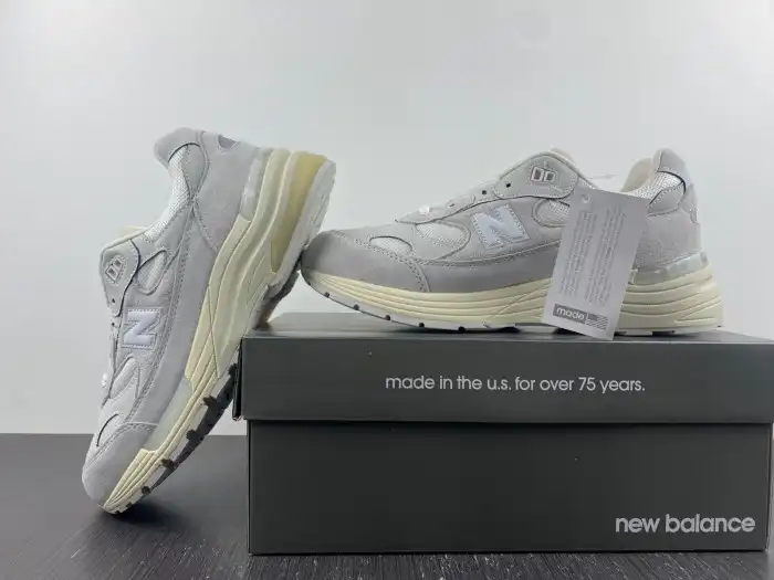 Bmlin New Balance 992 White Silver (2021) M992MD