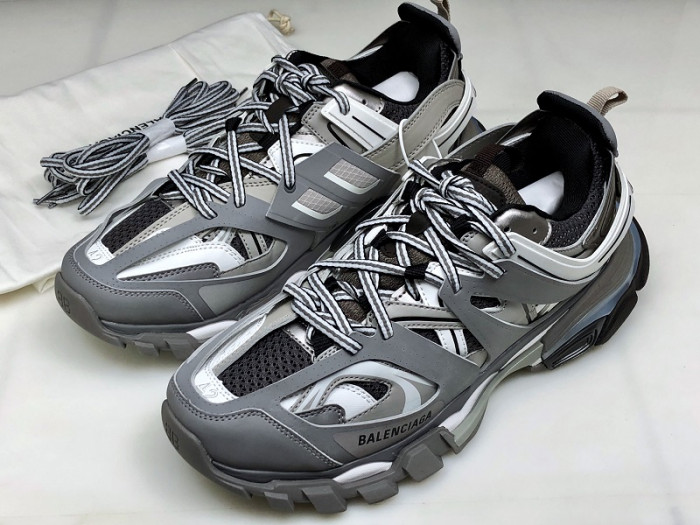 TB BLCG TRACK TRAINER 'GREY WHITE' 542023 W1GB7 1214