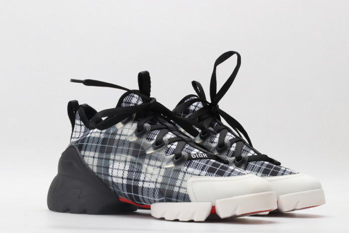 TB DR-CONNECT BLACK PLAID