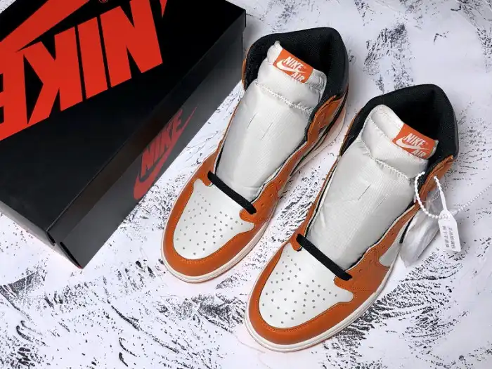 Kicked Out Shoe Store Air Jordan 1 Shattered Backboard Away 555088-113