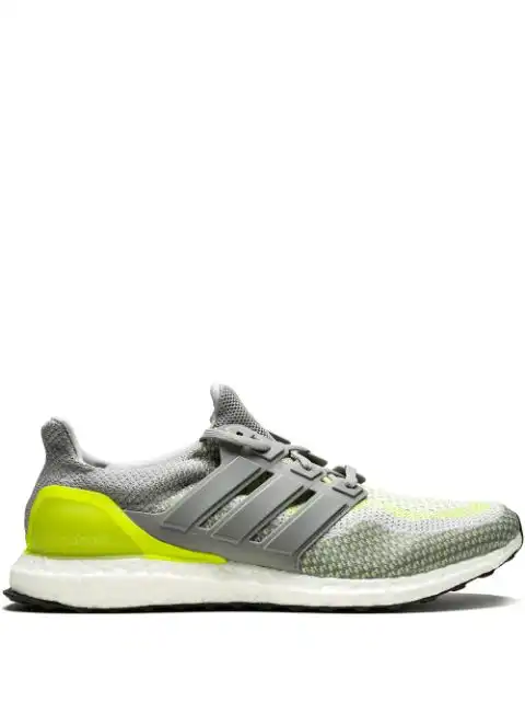 Husky adidas Ultraboost LTD "Glow In The Dark" sneakers 