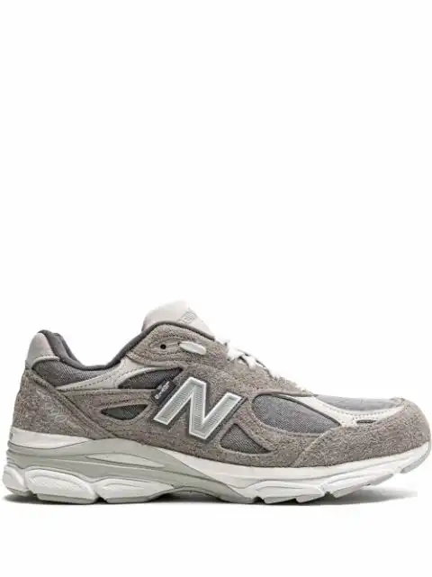 Husky New Balance x Levi’s 990V3 sneakers 