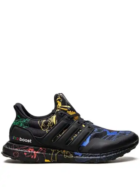 Husky adidas x Disney Ultraboost DNA sneakers 